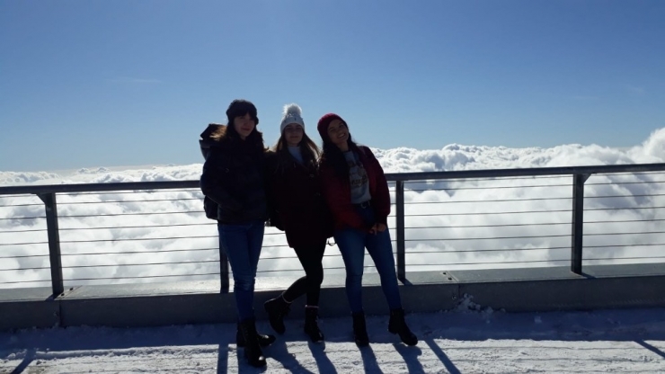 Başkan Topaloğlu’ndan Mezun Olacak Öğrencilere Yarıyıl Hediyesi