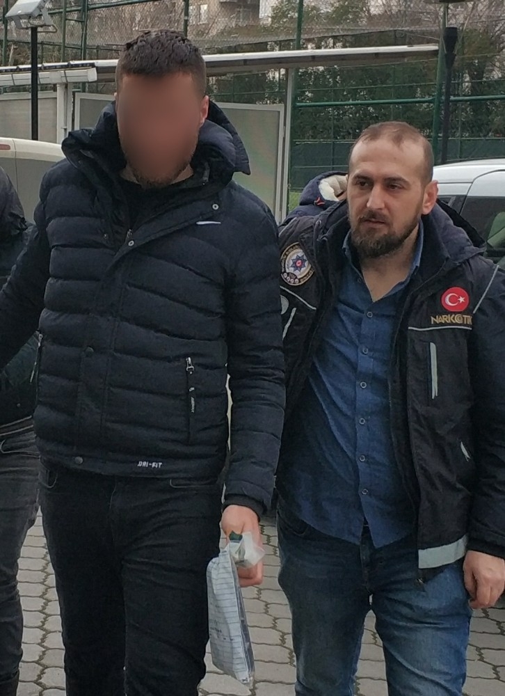 Uyuşturucu Ticaretinden 2 Gözaltı