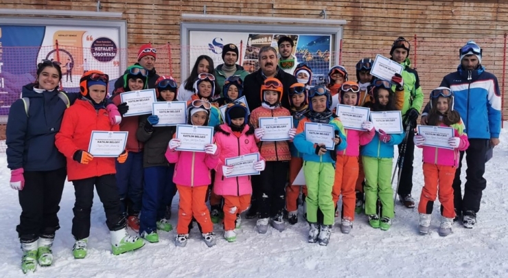 Sunar’dan Öğrencilere Belge Ödülü