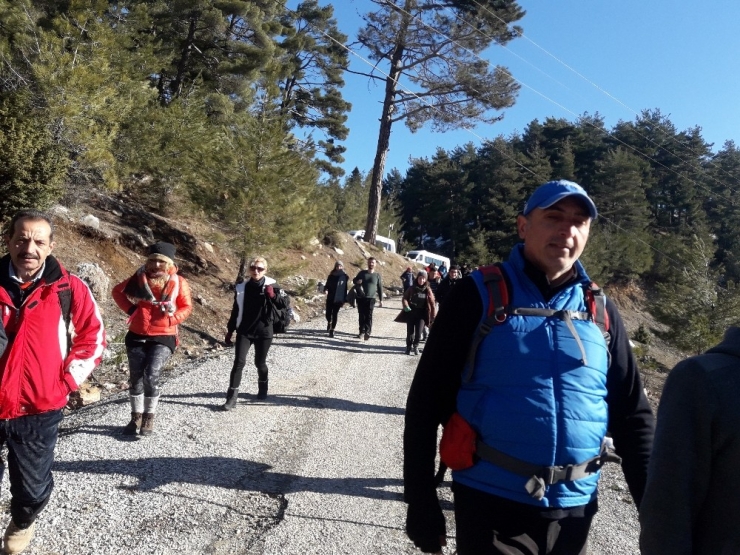 Keçi Kalesi’nde Doğa Yürüyüşü