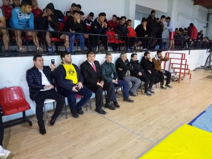 Şehidin İsmi Güreş Turnuvasına Verildi