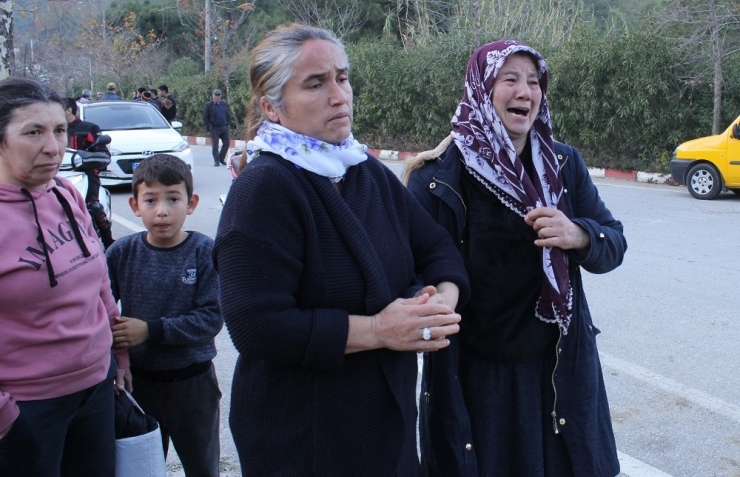 19 Yaşındaki Elif’in Hayatını Kaybettiği Kavşakta İkinci Kaza Vatandaşların Tepkisini Çekti