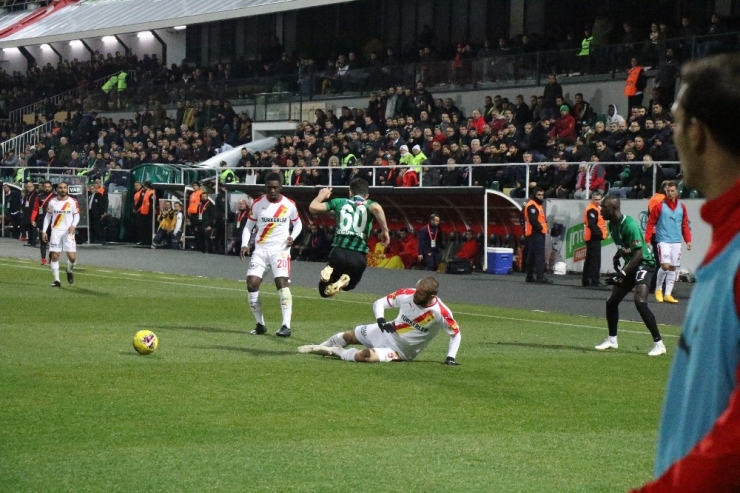 Süper Lig: Denizlispor: 1 - Göztepe: 1 (Maç Sonucu)