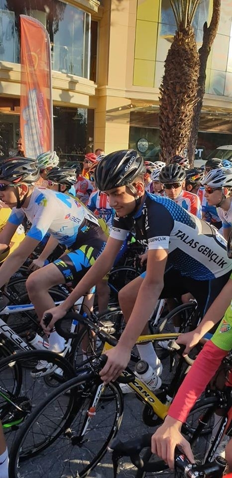 Funda Taşkın Bisiklet Türkiye Şampiyonu