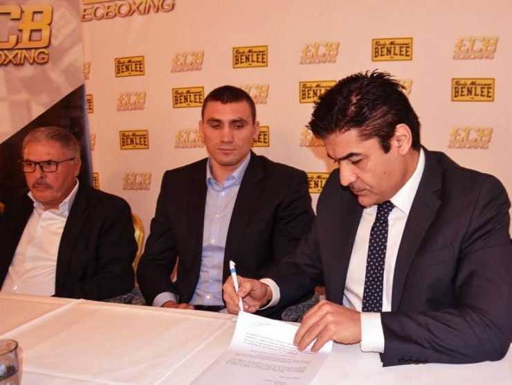 Olimpiyatlara Gitmedi Türk Kulübüne Geldi