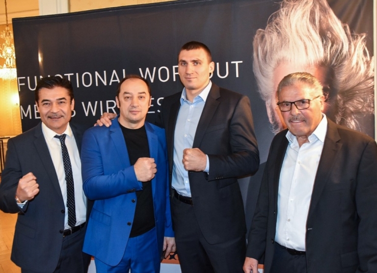 Olimpiyatlara Gitmedi Türk Kulübüne Geldi