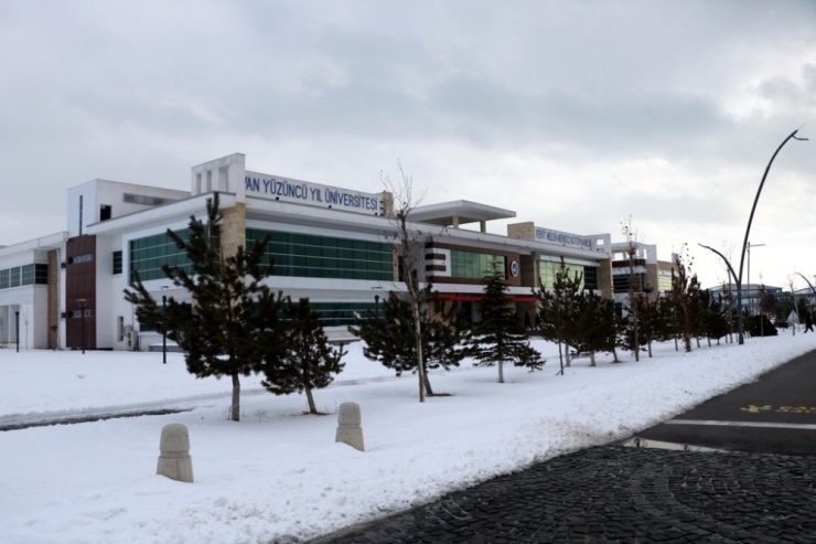 Van Yyü Ferit Melen Kütüphanesi Kısmen Hizmete Açıldı