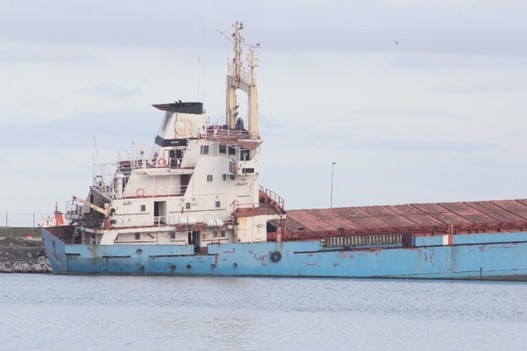 Karaya Oturan Gemi Yargıtay Kararını Bekliyor