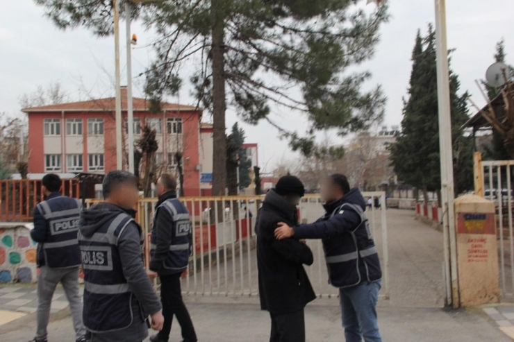 Okul Çevresi Ve Servis Araçları Denetlendi