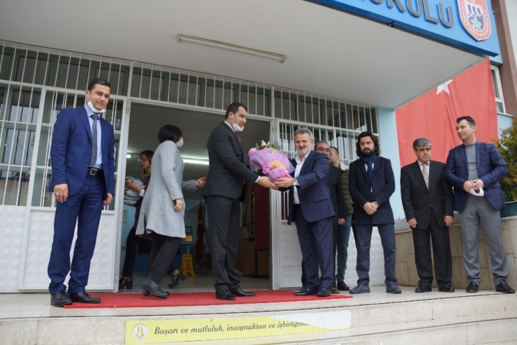 Kanser Hastaları İçin Saçlarını Bağışladılar