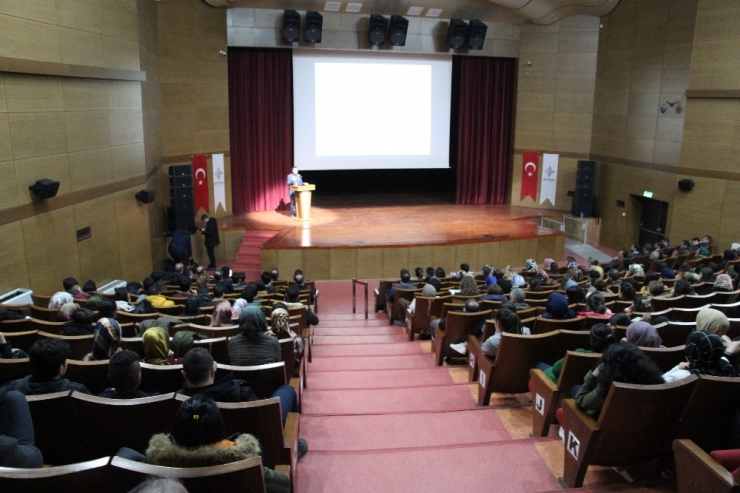 Batman’da ’Çocuk İhmal Ve İstismarı’ Konferansı