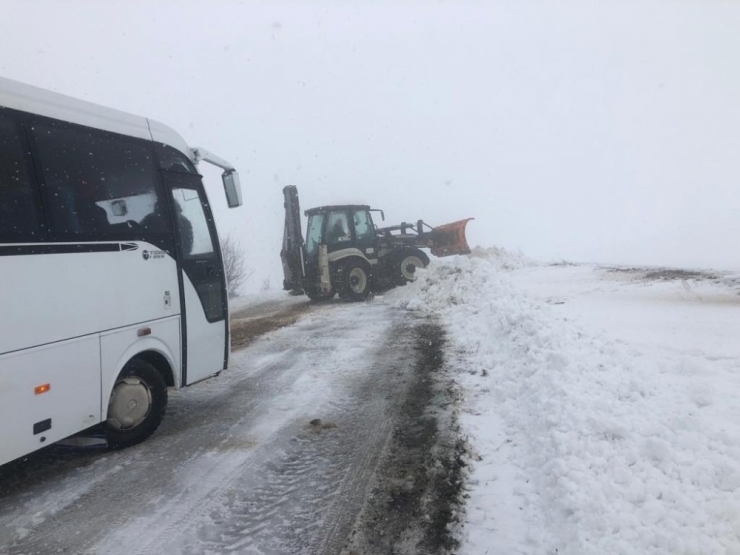 Bünyan’da Kar Yağışı Etkisini Sürdürüyor