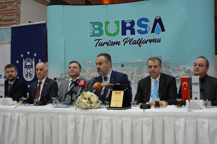 Aktaş: “Gözümüzü Budaktan Sakınmıyoruz”