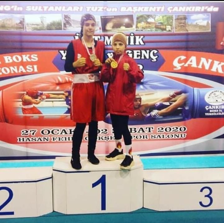 Antalyalı Küçük Boksör Türkiye Şampiyonu Oldu