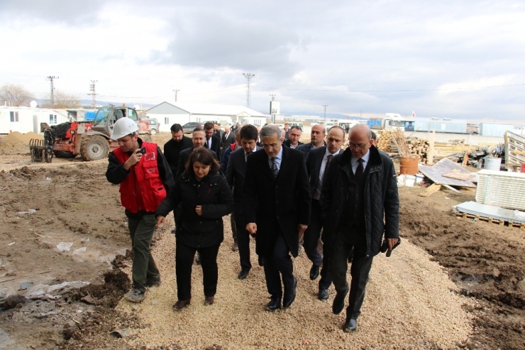 Savunma Sanayii Başkanı Demir: "Sadece Türkiye İçin Değil Küresel Firmaların Da İlgisini Çeken Bir Merkez Olacak"