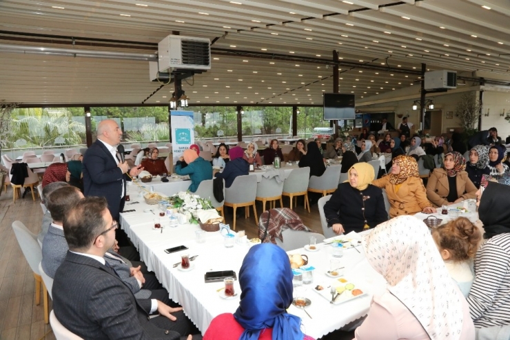 Kapılarımız Kadınlara Sonuna Kadar Açık