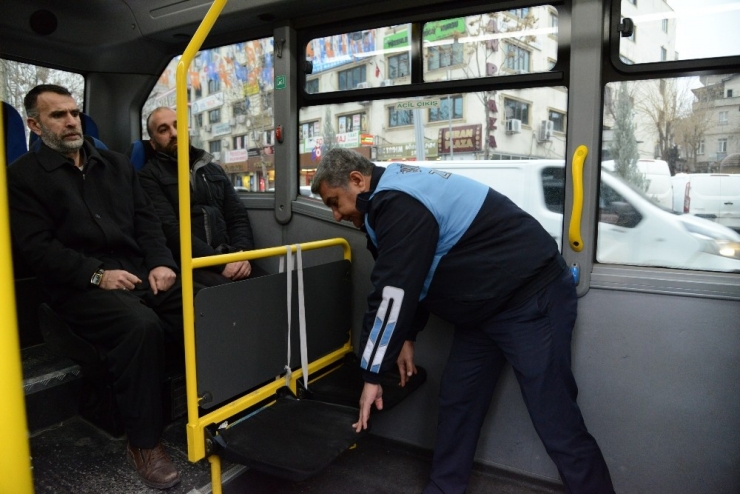 Özel Halk Otobüsü Ve Dolmuşlar Denetlendi