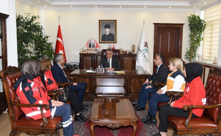 Kahramanlar Ödüllendirildi