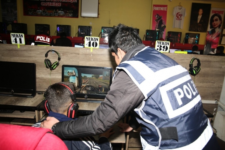 Gaziantep’te İnternet Kafe Ve Oyun Salonlarına Denetim