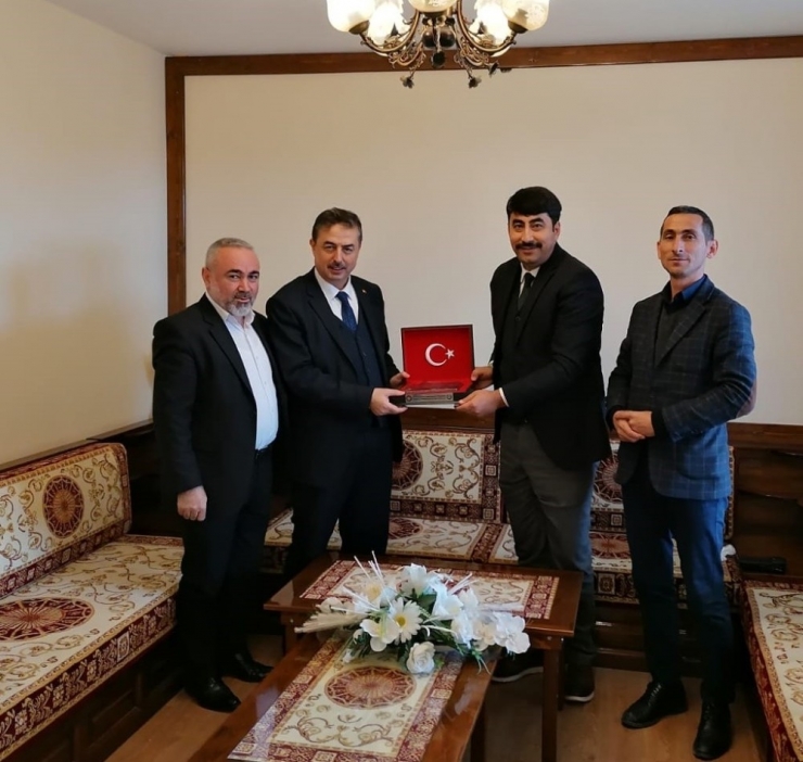 Yılın İlk Sözleşmesi Yeşilhisar Belediyesi’nden