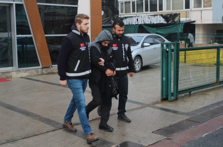 Marketteki Çelik Kasayı Spiralle Kesip 87 Bin Tl’lik Vurgun Yaptı