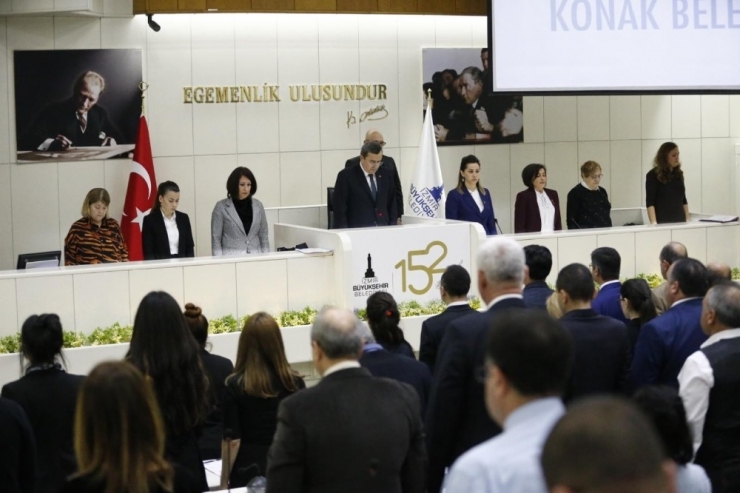 Konak Meclisinde Deprem Ve İdlip Şehitleri İçin Saygı Duruşu