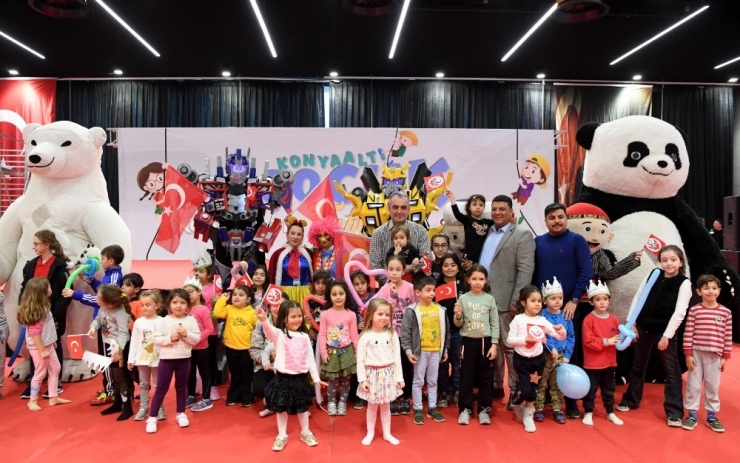 Konyaaltı Çocuk Festivaline 40 Bin Ziyaretçi