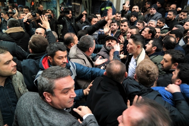 Kristal-iş Sendikası’nda İşçi Ve Yönetim Arasında Arbede