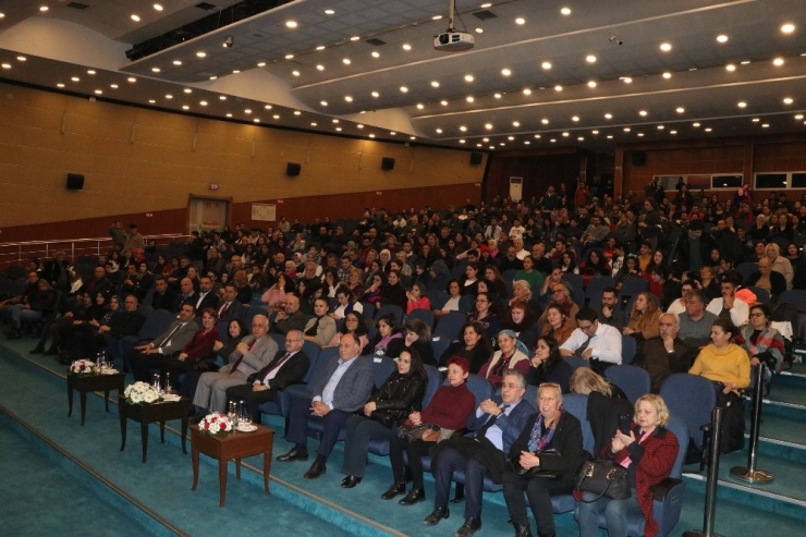 Şehir Tiyatrolarından Yeni Oyun: Dördüncü Ay