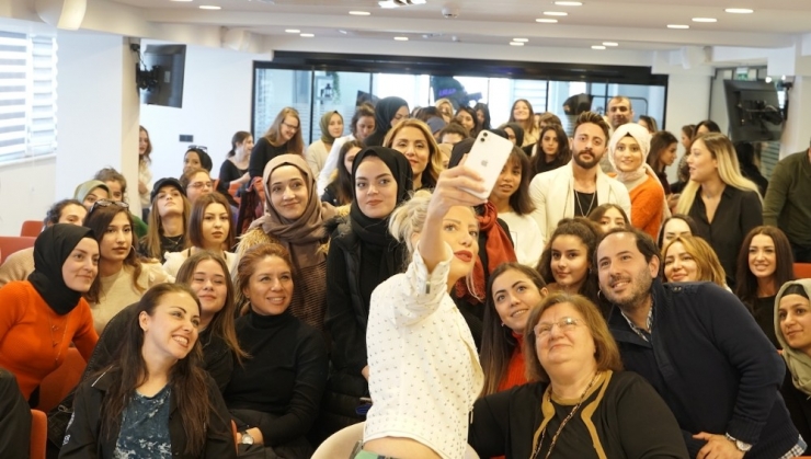 Gülşah Saraçoğlu Gençlerle Buluştu