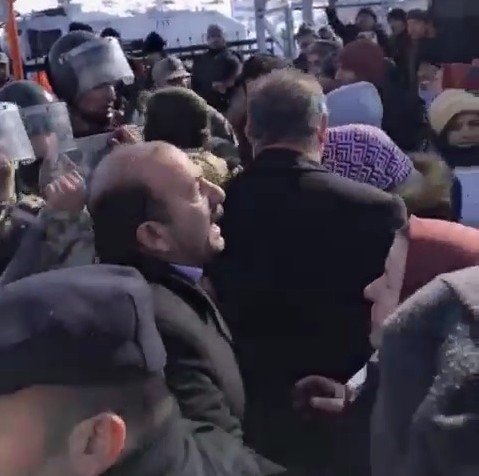 Çöp Eyleminde 6 Gözaltı