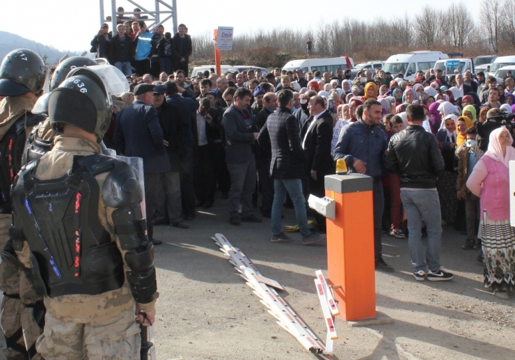 Çöp Eyleminde 6 Gözaltı