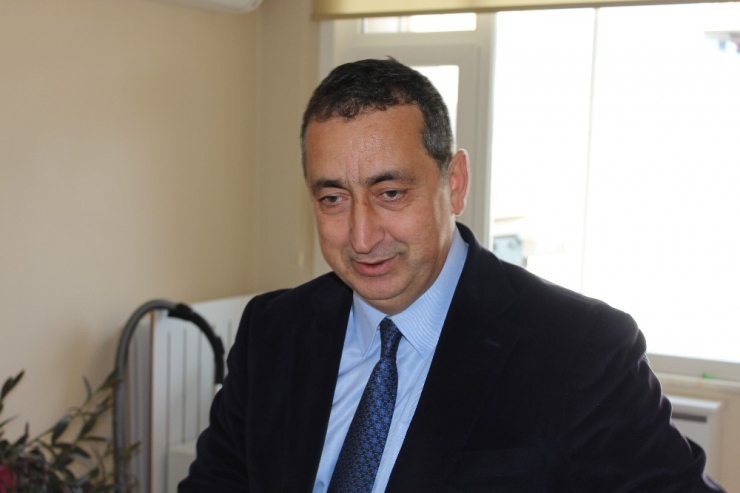 Koronavirüs Bilim Kurulu Üyesi Prof. Dr. Azap: "Türkiye’de Korona Değil Grip Daha Önemli Bir Sağlık Sorunu”