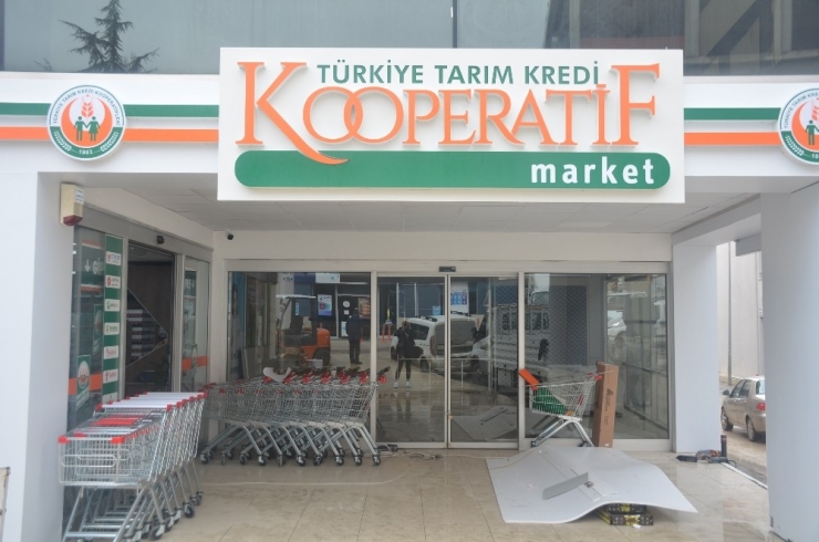 Tarım Kredi Kooperatifleri Bilecik Mağazası Açıldı