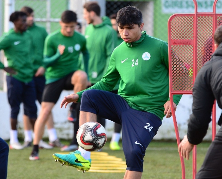 Giresunspor Teknik Direktörü Hakan Kutlu: