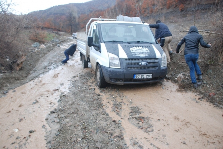 Köylüler Arasındaki Anlaşmazlık Yolsuz Bıraktı