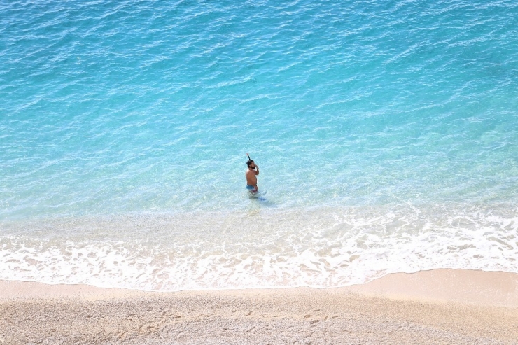 Kaş’ta Şubat Ayında Deniz Keyfi