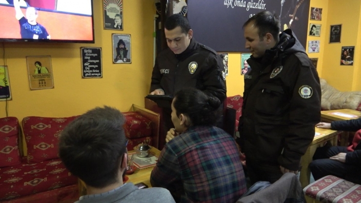 Çarşı Ve Mahalle Bekçileri Kimlik Sorgulamaya Başladı