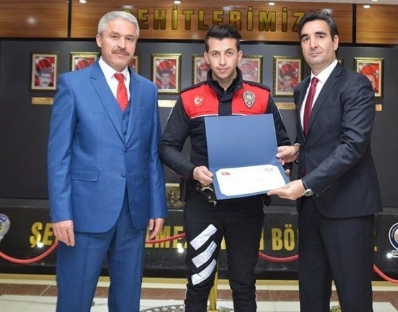 Ayın Polisleri Ödüllendirildi