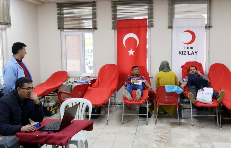 Akdeniz Belediyesi’nden ’Kan Bağışı’ Kampanyasına Destek