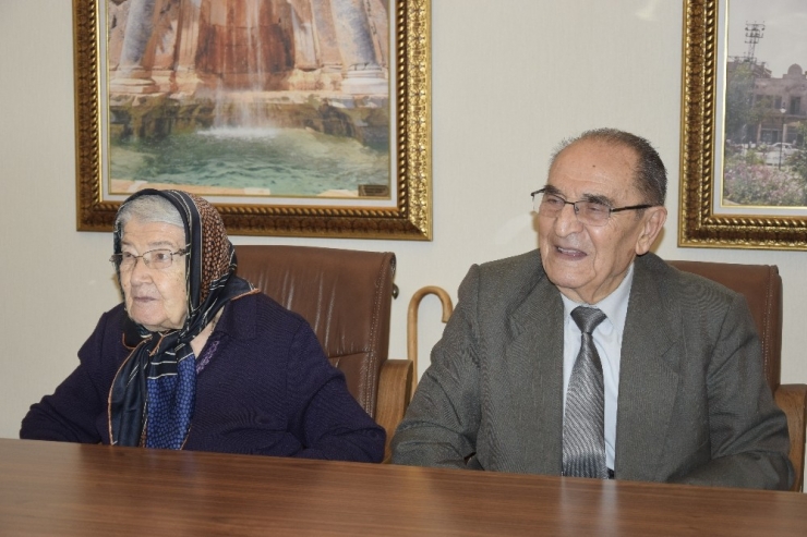 Hayırsever Çiftten 2 Milyon Bağış