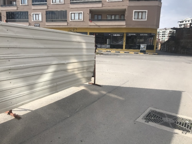 Lodos Pazar Yeri İnşaatını Vurdu