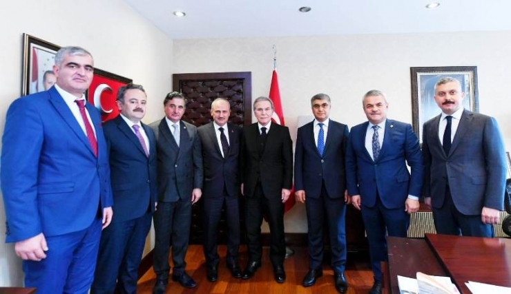 Bakan Turhan, “Karabük Sanayi Alt Yapısı İle Bölgenin Cazibe Merkezi Olacak”