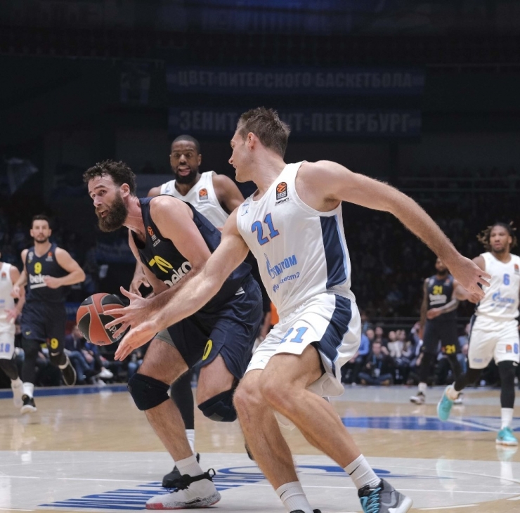 Thy Euroleague: Zenit St Petersburg: 68 - Fenerbahçe Beko: 73