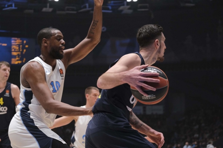Thy Euroleague: Zenit St Petersburg: 68 - Fenerbahçe Beko: 73