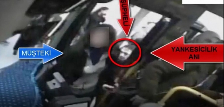 Durak Faresi Kameralara Yakalandı