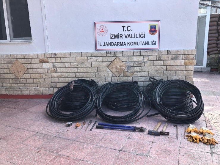 İzmir’de 11 Bin Liralık Kabloyu Çalan Şahıslar Yakalandı