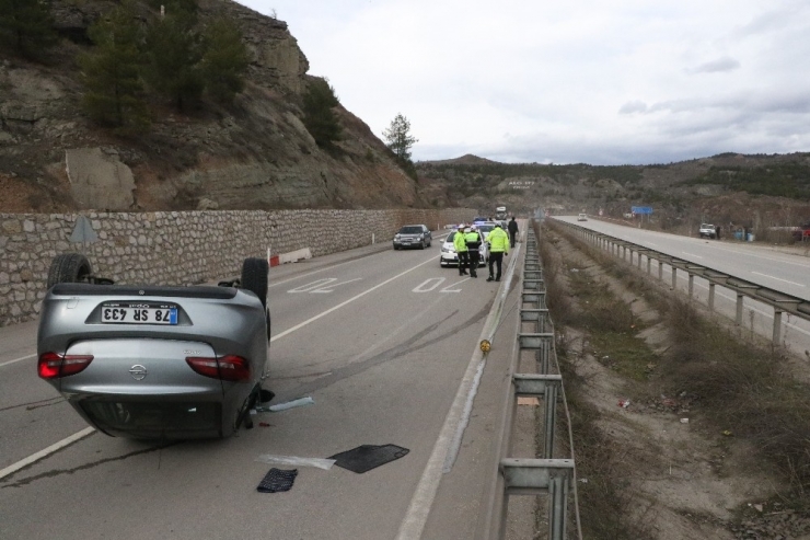 Devrilen Otomobil 90 Metre Sürüklendi: 1 Yaralı