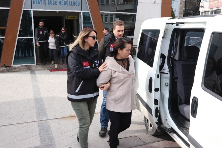 Kocaeli’de Fuhuş Operasyonu: 2 Gözaltı