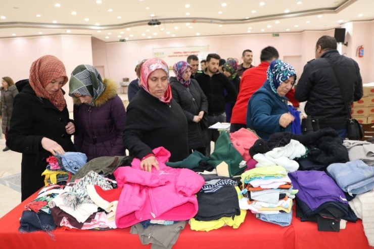 Lösev Niğde’de Et Dağıttı